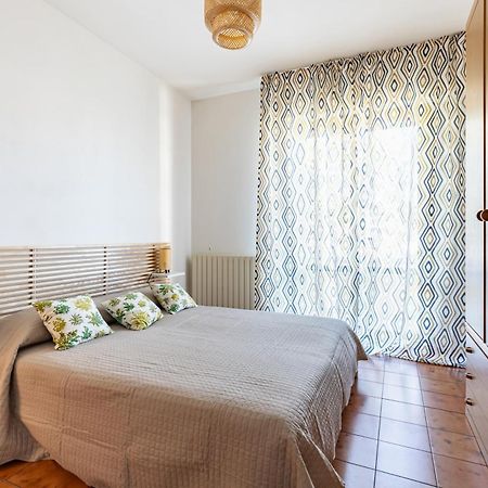 Comfy Apartment With Private Parking Near The Beach! Βιαρέτζιο Εξωτερικό φωτογραφία